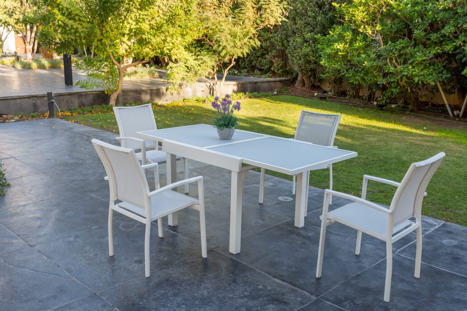 מערכת ישיבה למרפסת